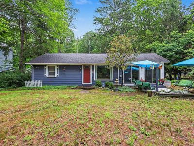 2145 Lakeshore Dr, Fennville, MI, 49408
