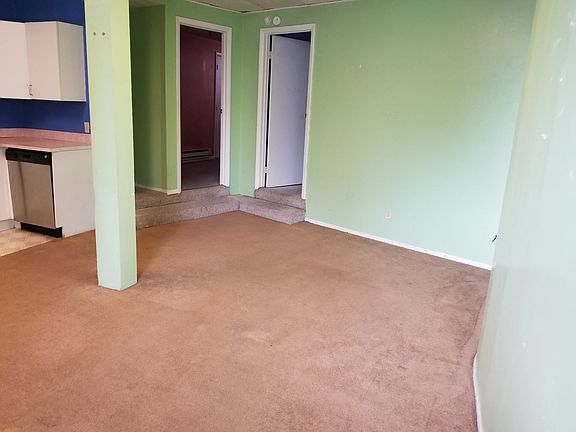 3rd image of 98 S Walnut St APT G