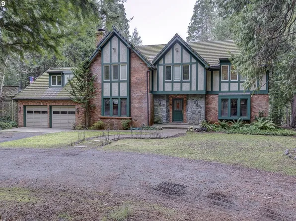 2021 Deer Creek Rd, Selma, OR 97538