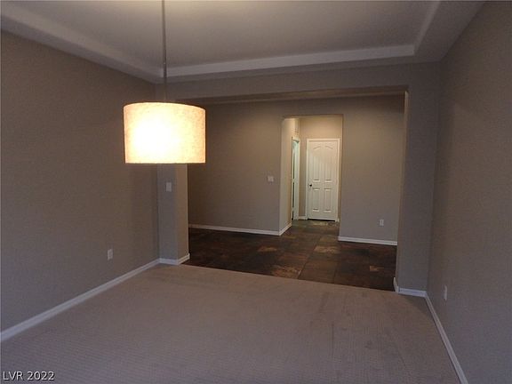 5th image of 917 Hickory Park St