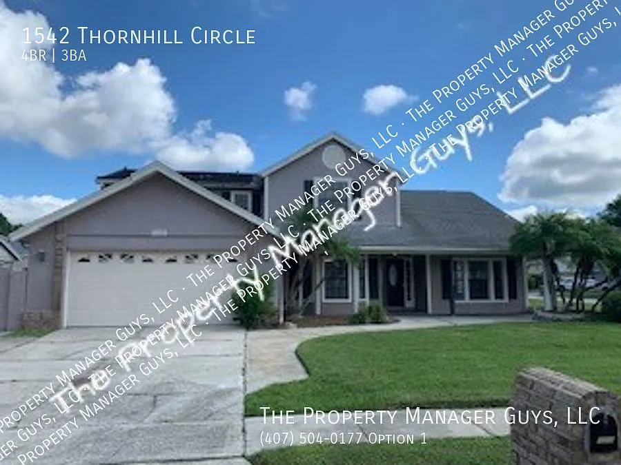 1542 Thornhill Cir