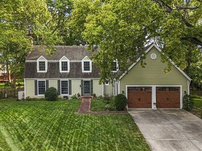 8330 Connell St, Overland Park, KS, 66212