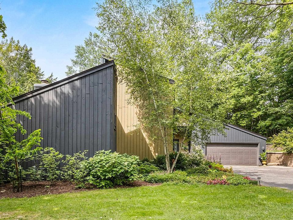 1st image of W3895 Highview Dr