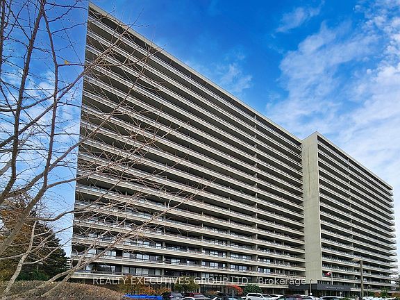 2nd image of 8111 Yonge St #309
