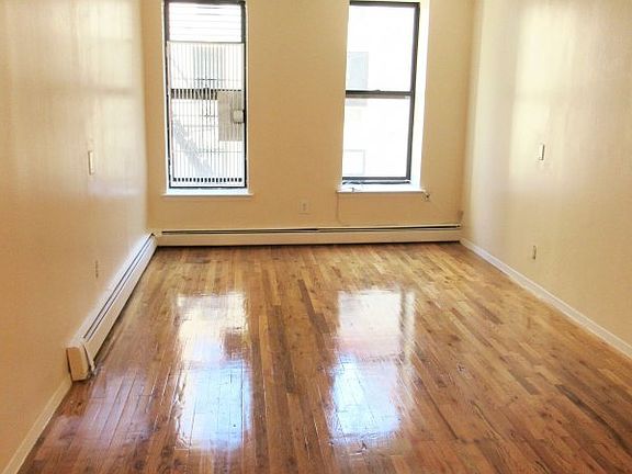 5th image of 311 W 111th St APT 2C