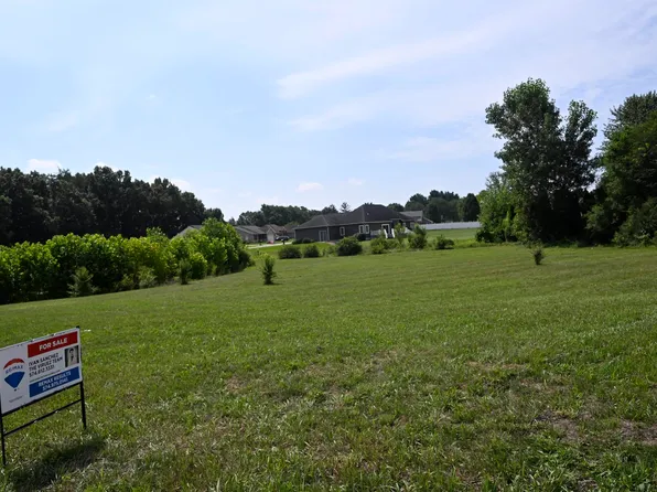 21878 Addison Dr, Bristol, IN 46507