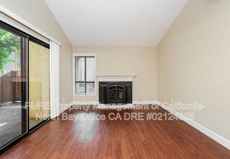 42 Redwood Ct — Photo 6