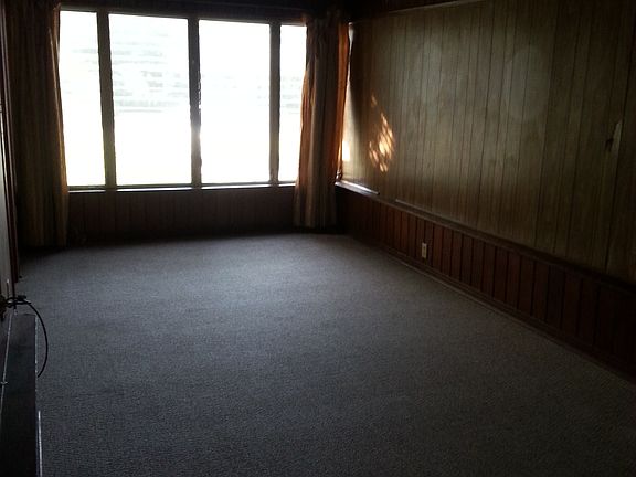 3rd image of 7305 N Highland Ave