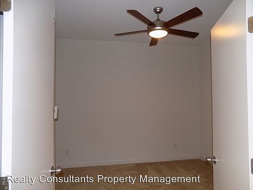 4th image of 411-107 W Washington St