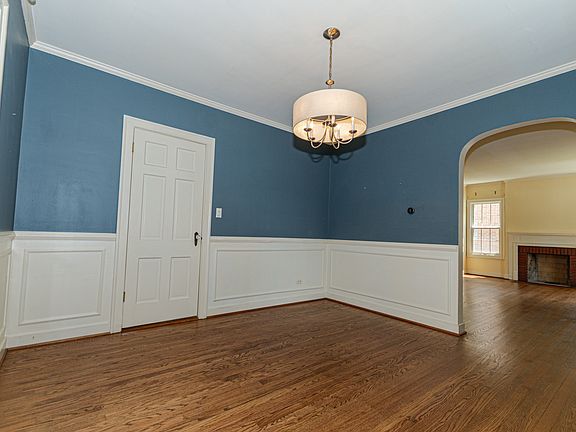 5th image of 335 N Oak St