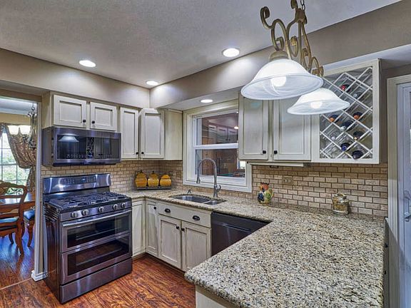 5th image of 14041 S Hialeah Ct