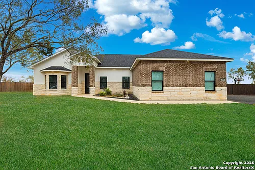 128 Hidden Ranch Ct Photo 1