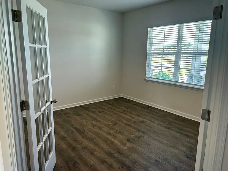 356 Bryson Blvd — Photo 5