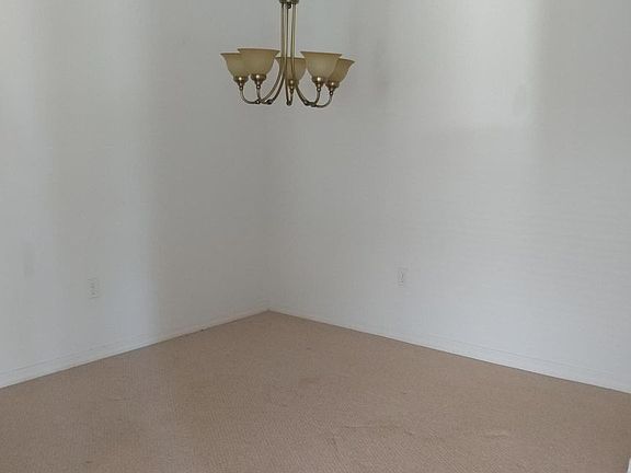 5th image of 1822 E Royal Tern Ln
