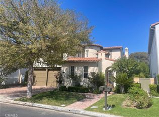26812 Fairlain Dr, Valencia, CA 91355