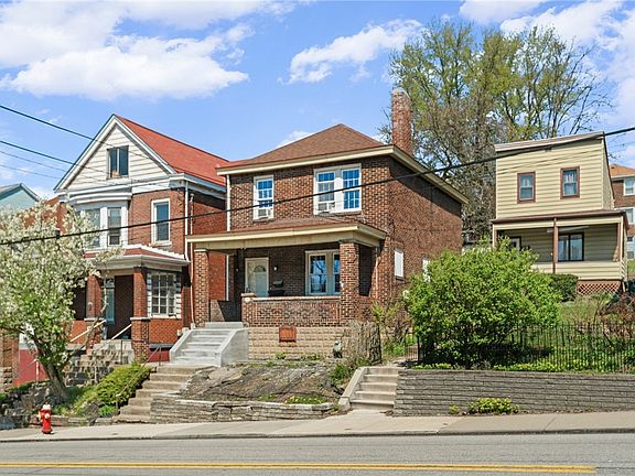 2nd image of 821 Greenfield Ave