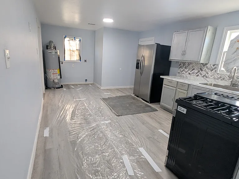 1806 Bayside St — Photo 7