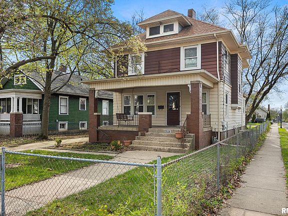 3rd image of 2119 N Bigelow St