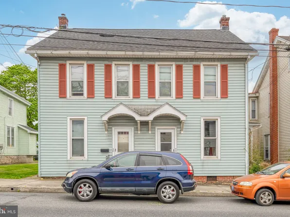 48 E High St, Elizabethtown, PA 17022