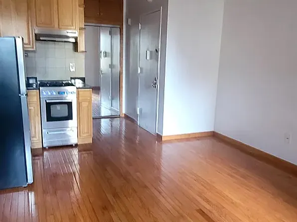 175 E 90th St APT D2, New York, NY 10128