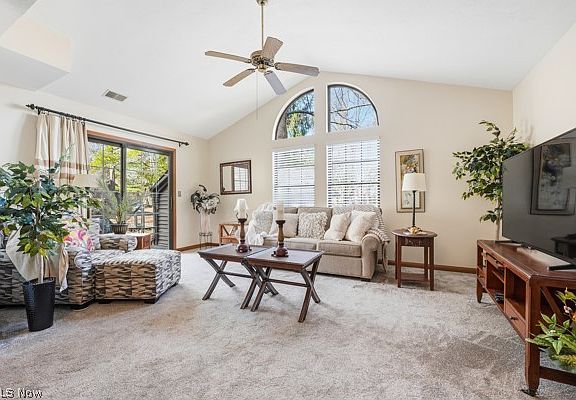 4th image of 1163 Red Tail Hawk Ct Unit 1