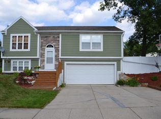 532 Macomb Ave NW, Grand Rapids, MI 49534