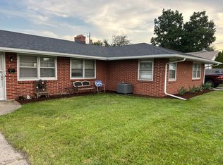 439 Theodore St APT 5, Loves Park, IL 61111