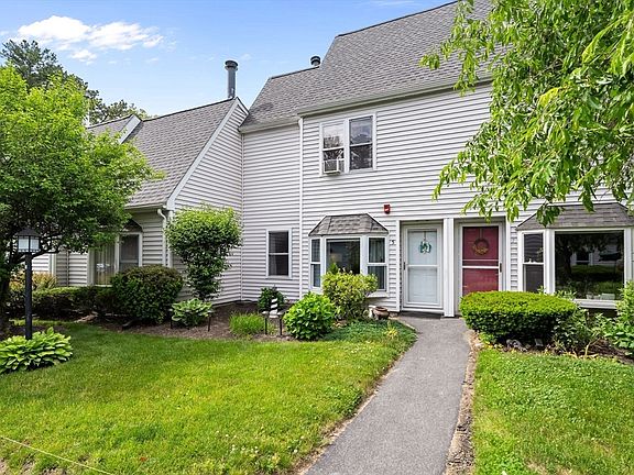 2nd image of 5 Prudence Crandall Ln #5