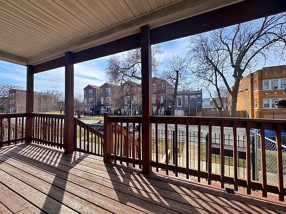 4th image of 1249 S Kolin Ave #1