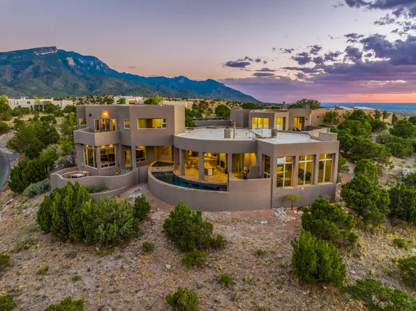 81 Overlook Dr NE, Placitas, NM 87043