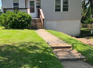 8825 Tyrell Dr, Saint Louis, MO 63136
