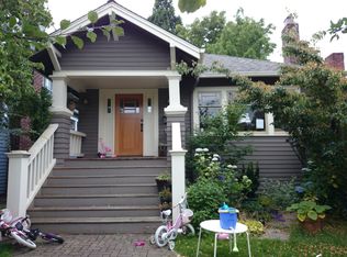 5211 Kensington Pl N, Seattle, WA 98103