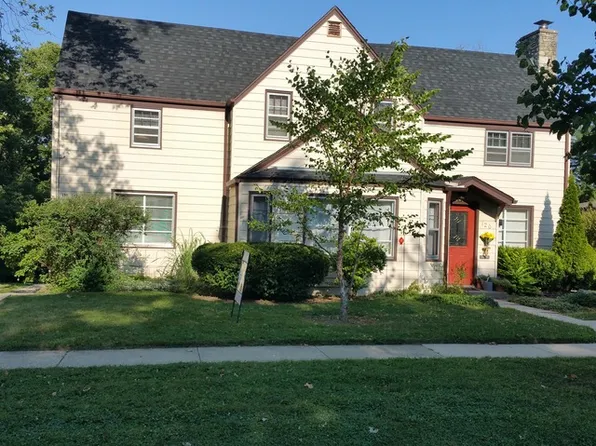 120 Howard St, Geneva, IL 60134