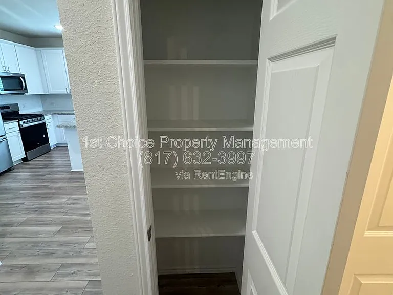 8132 Cedar Lake Ln — Photo 12