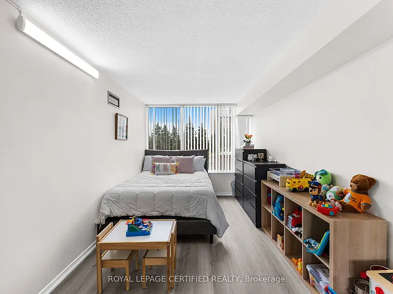 700 Constellation Dr #210 — Photo 25