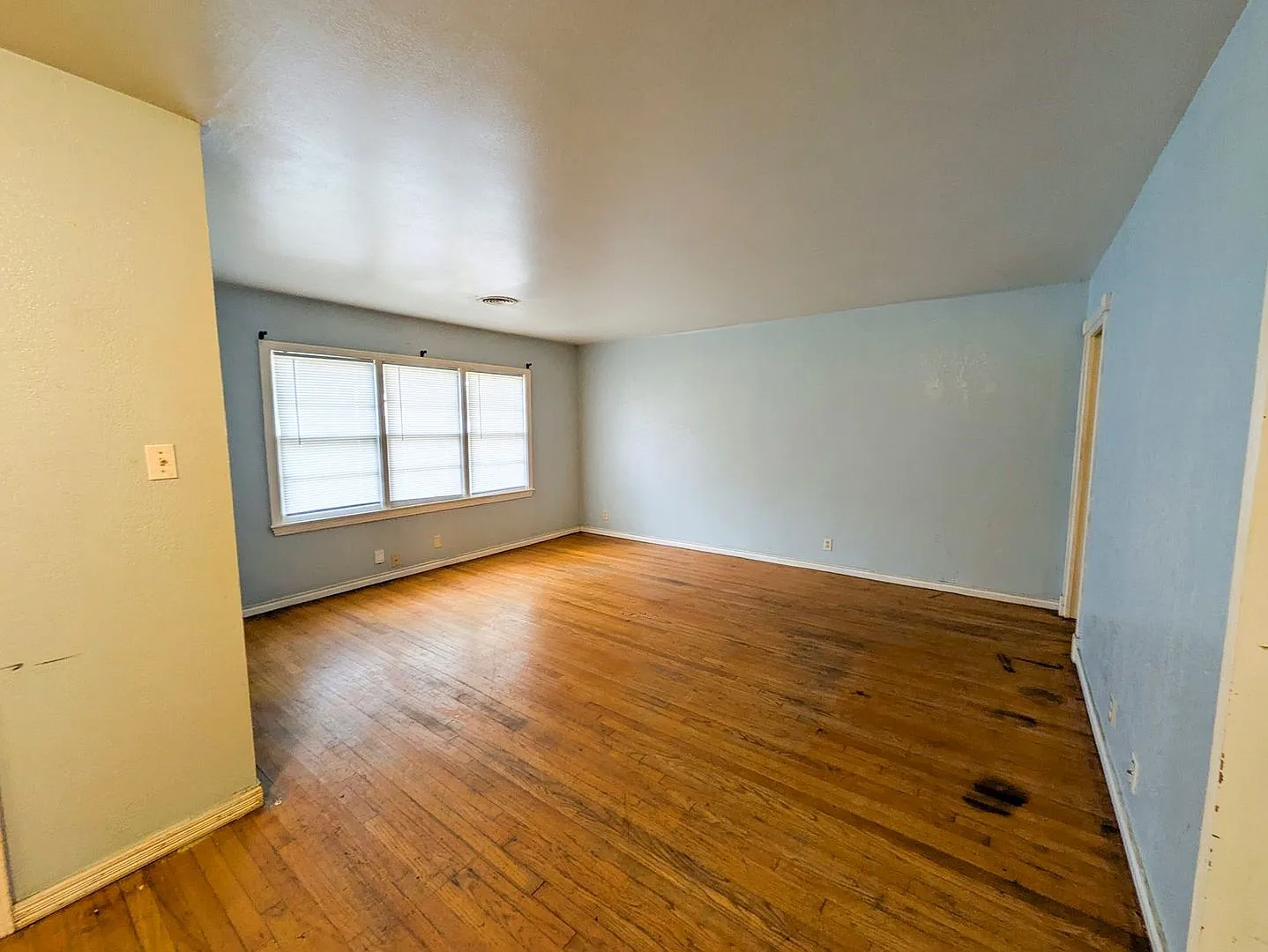 2307 McKee Dr, Orange, TX 77630 — Photo 3