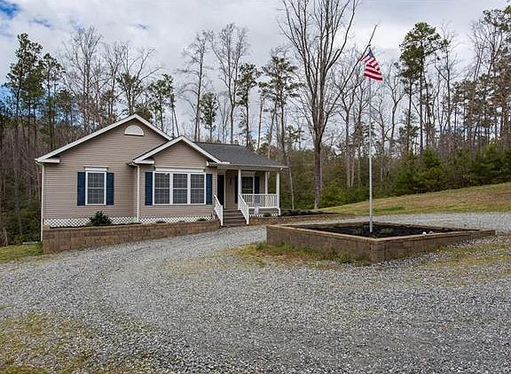 3rd image of 216 Wishing Well Ln