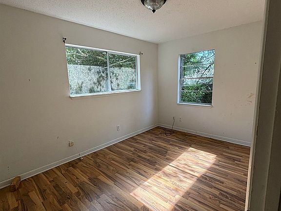 4th image of 355 S School St