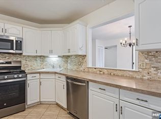 50 Kayser Ln, West Orange, NJ 07052