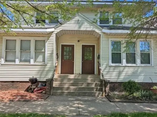 670 Strong Ave APT B, Elkhart, IN 46514