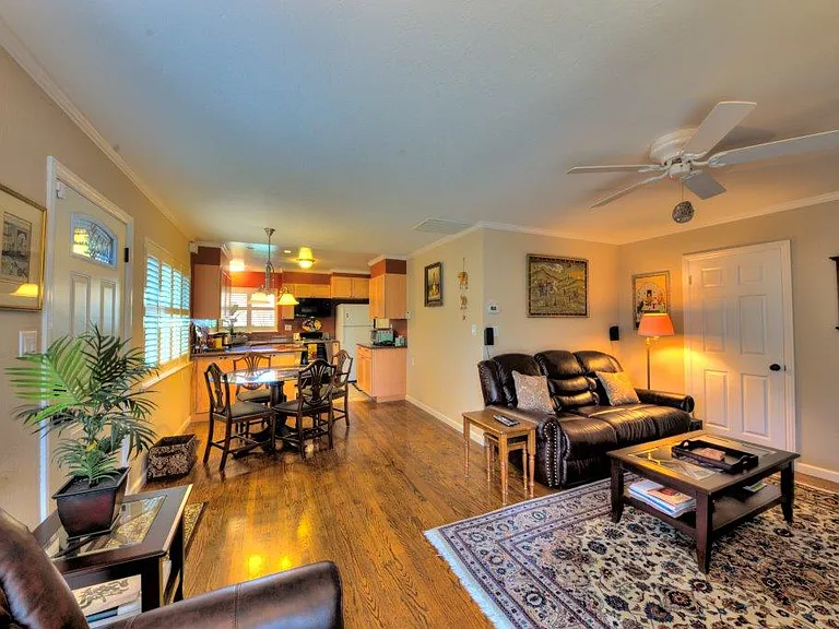1282 Normandy Way — Photo 7