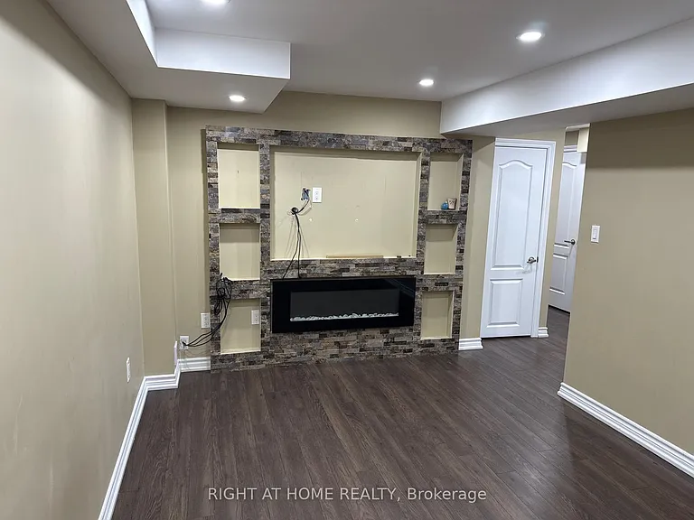 69 Westray Cres — Photo 23