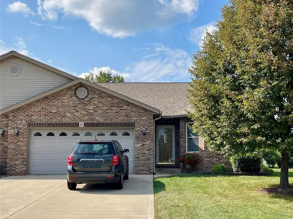 43 Brooks Dr, Bethalto, IL 62010