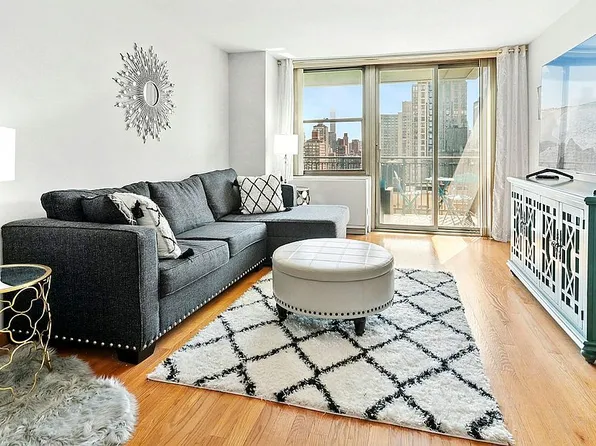 301 E 79th St APT 21P, New York, NY 10075
