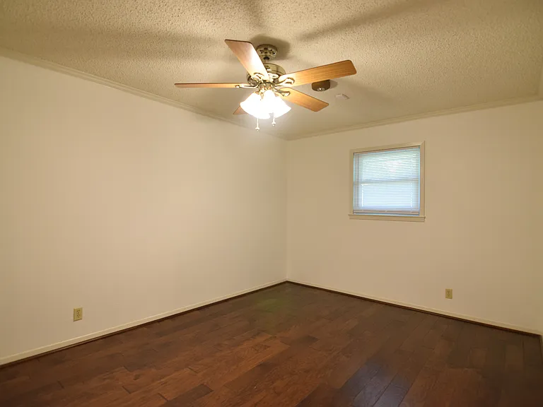 10920 Hartrick Bluff Rd — Photo 13