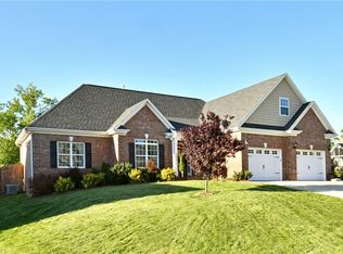 5068 Peppertree Rd, Clemmons, NC 27012