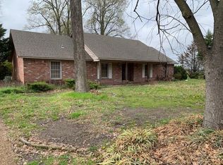 101 Country Club Rd, West Memphis, AR 72301