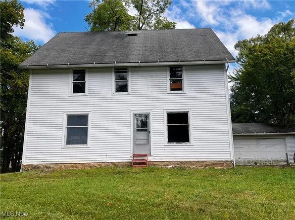 11069 Worrell Rd, Kirtland, OH 44094