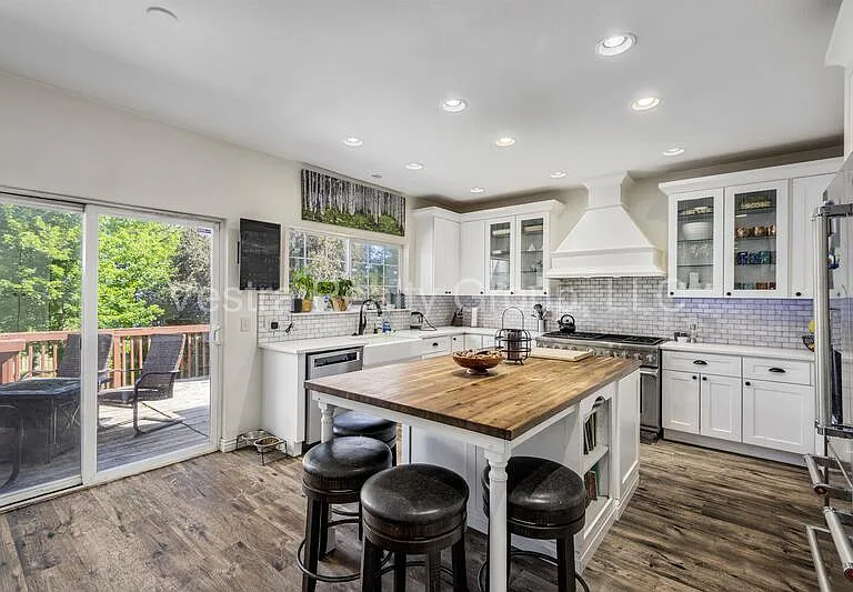 2157 Maples Pl — Photo 16
