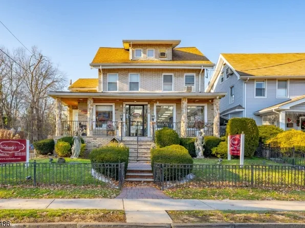 376 Elmora Ave #378, Elizabeth City, NJ 07208